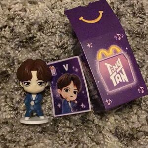 V KimTaehyung McDonalds Tiny Tan with box and card